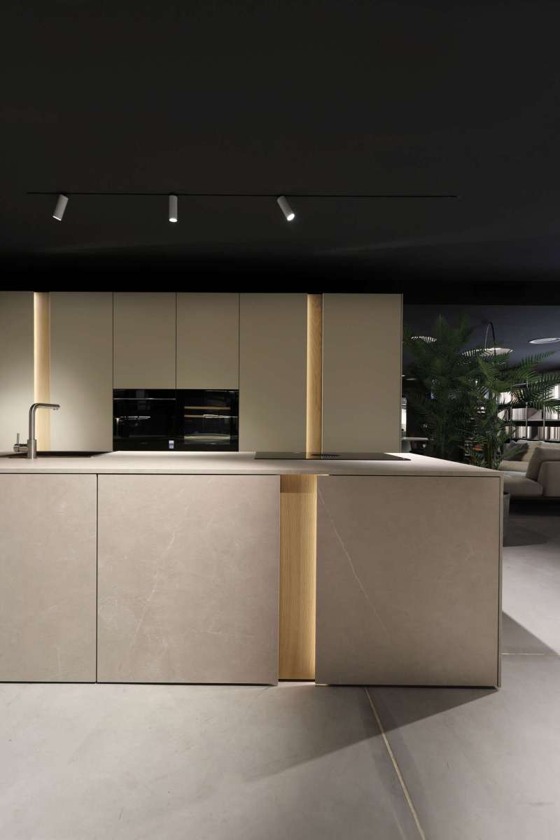 Showroom_Loreggia (9)